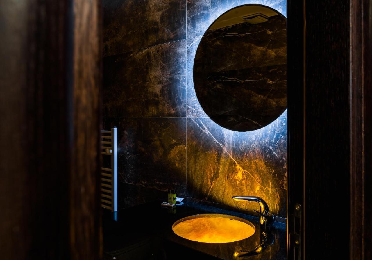 Tsarevets Boutique Hotel & Spa Veliko Tărnovo Exteriör bild