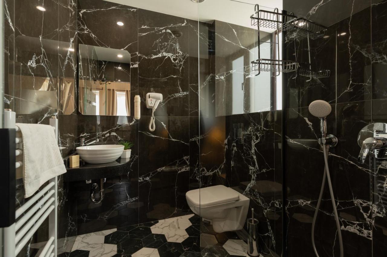 Tsarevets Boutique Hotel & Spa Veliko Tărnovo Exteriör bild